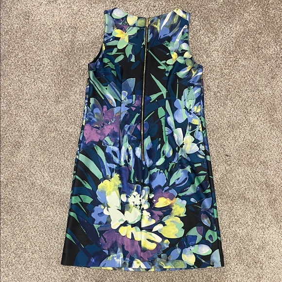Vince Camuto floral shift dress sz 4 - Picture 4 of 5